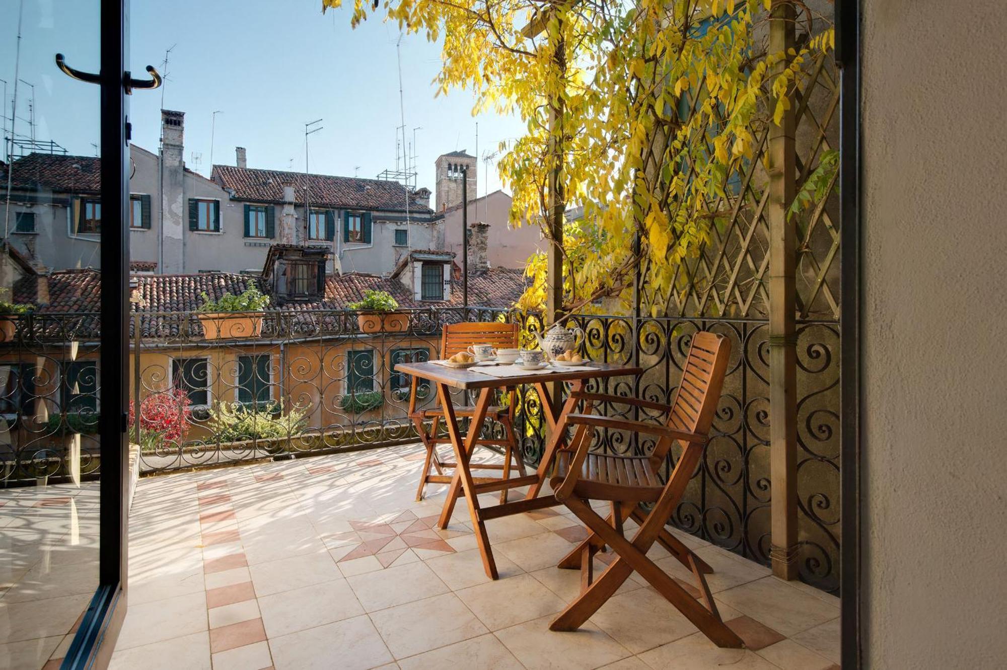 San Giacomo Veneţia Exterior foto